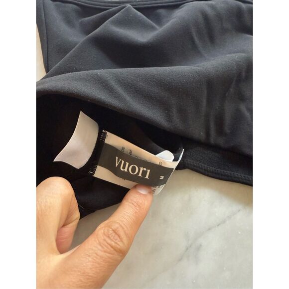 Vuori AllTheFeels Bra BlissBlend Material Size medium Excellent Condition - Picture 9 of 9